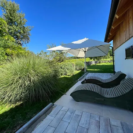 House-tanjevica * Kostanjevica na Krki