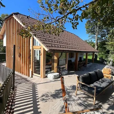 House-tanjevica * Kostanjevica na Krki